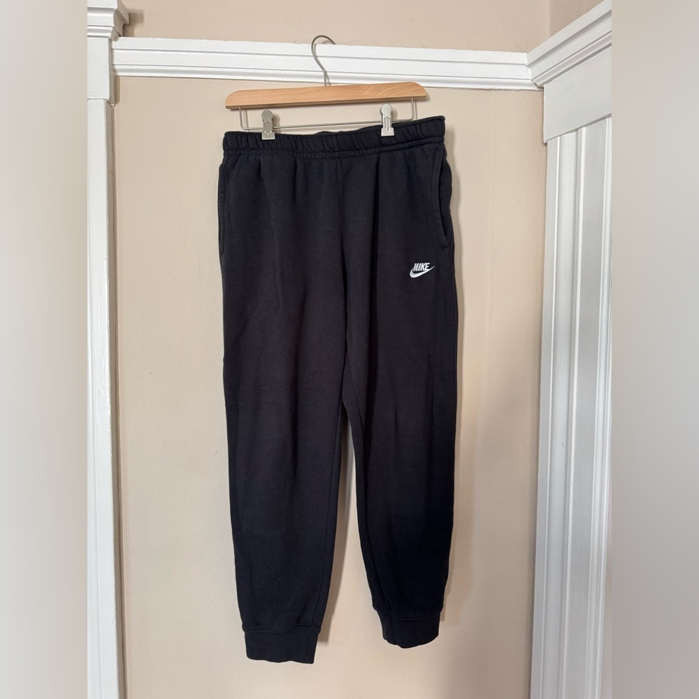 Large Black Nike Jogger Sweatpants